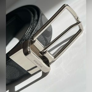 Unisex Coach C Signature Roller Buckle Reversible Belt
